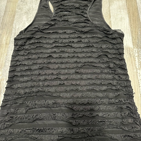 Mascara Brand Black Ruffled Sleeveless Top - Picture 2 of 12